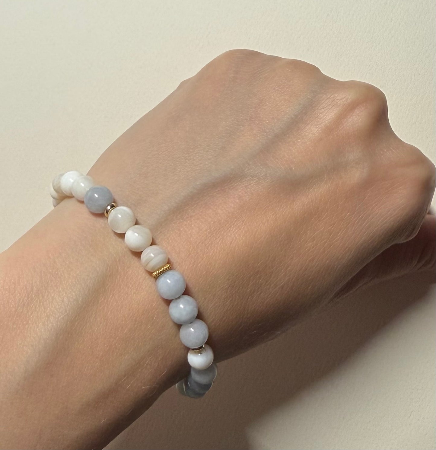 Aquamarine with Natural Shell Bead Bracelet