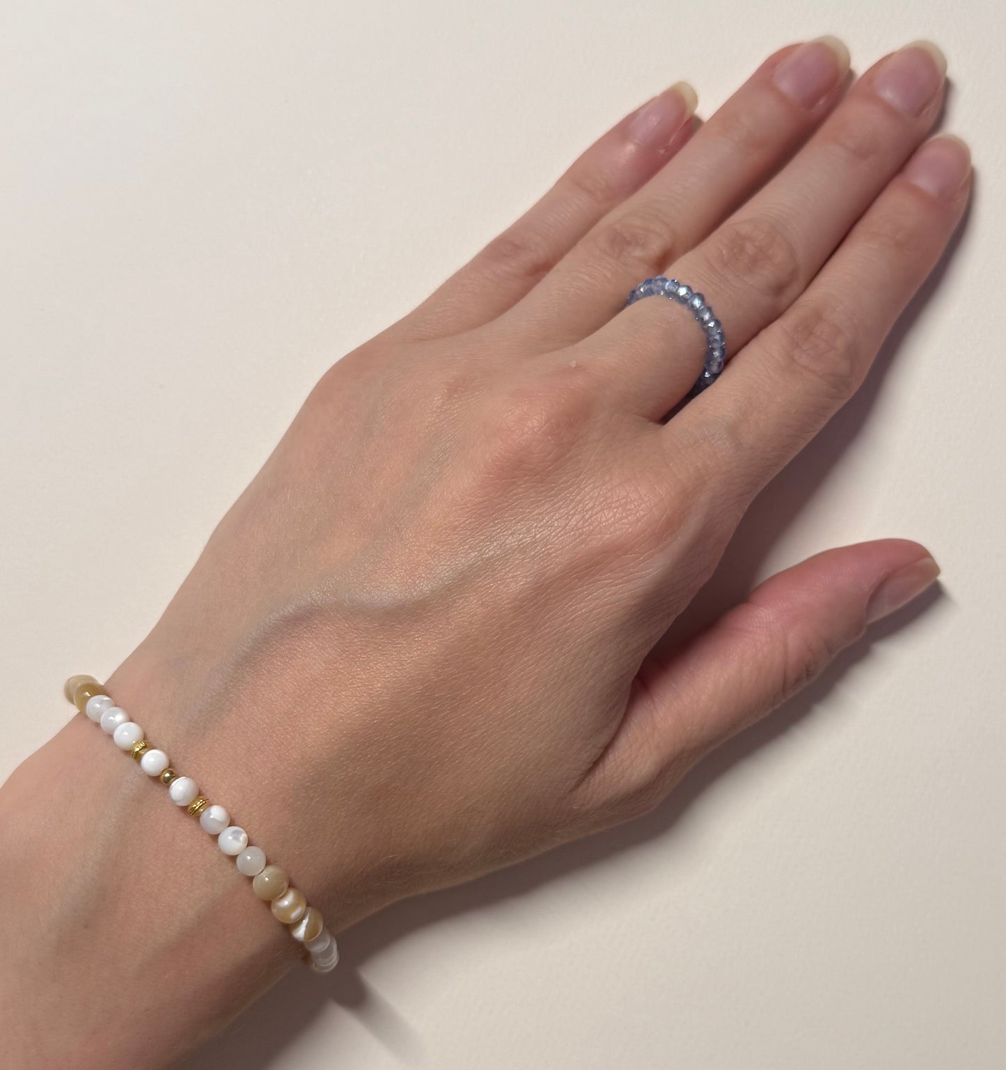 Mother of Pearls Beads Bracelet