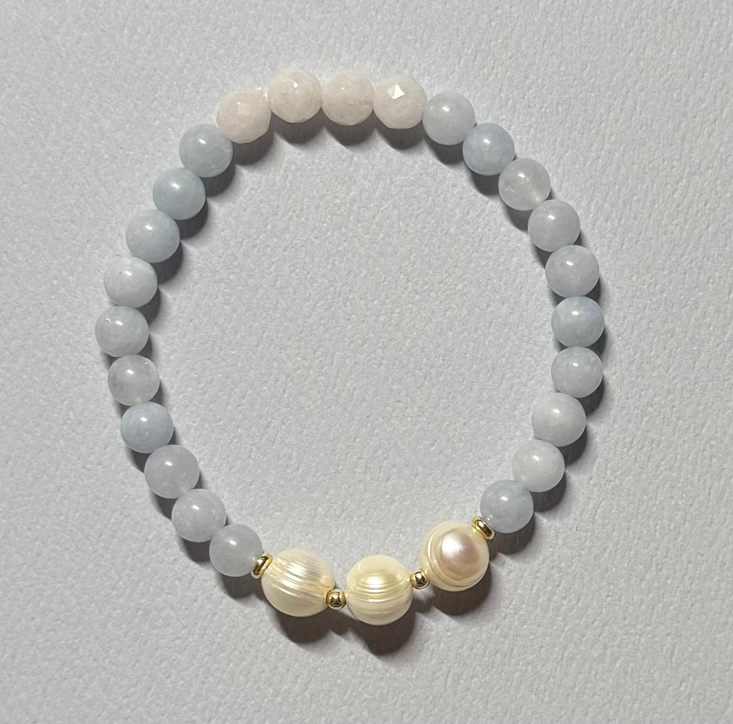 Aquamarine Stretch Bracelet with Pearls and Quartz