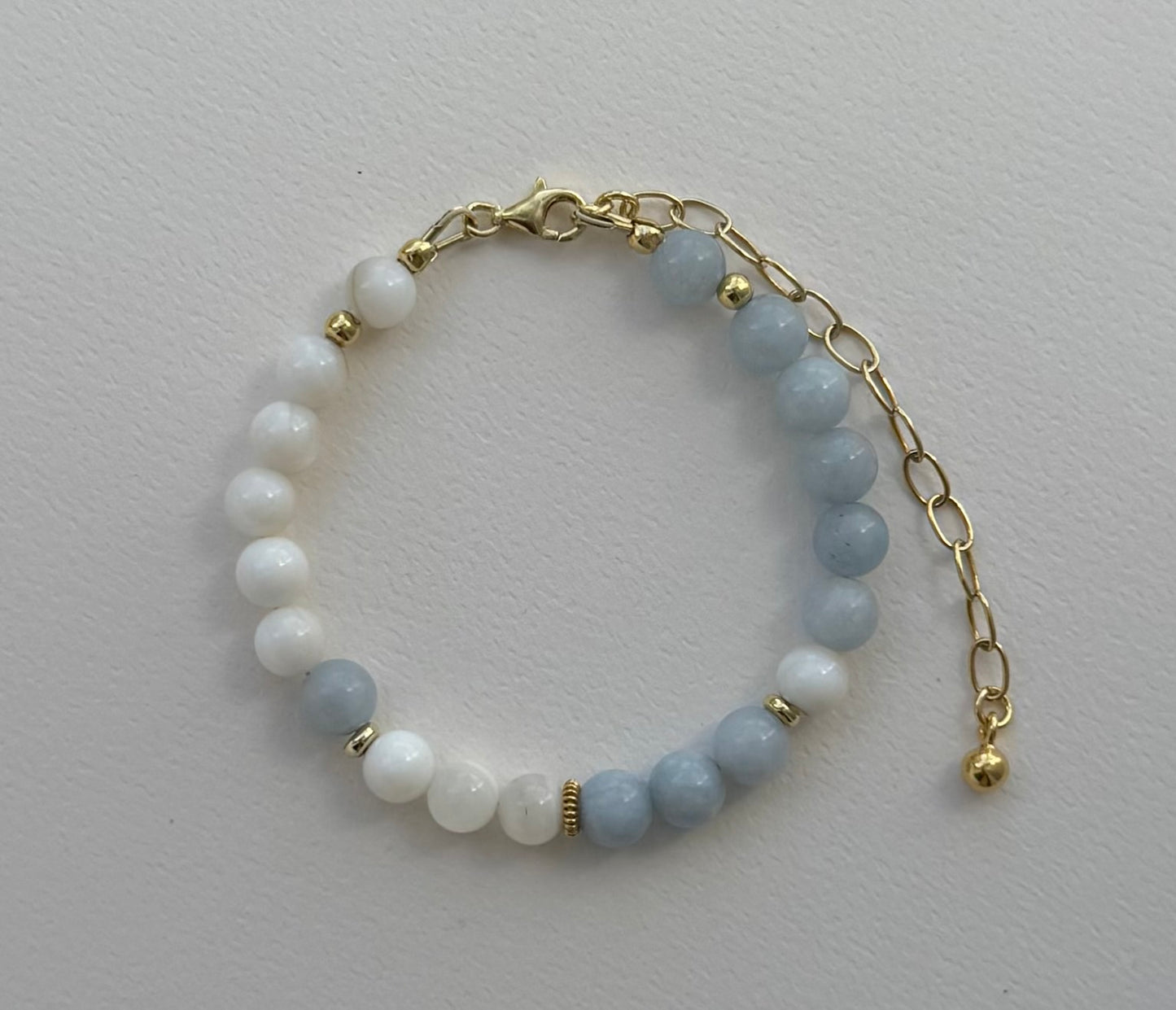 Aquamarine with Natural Shell Bead Bracelet